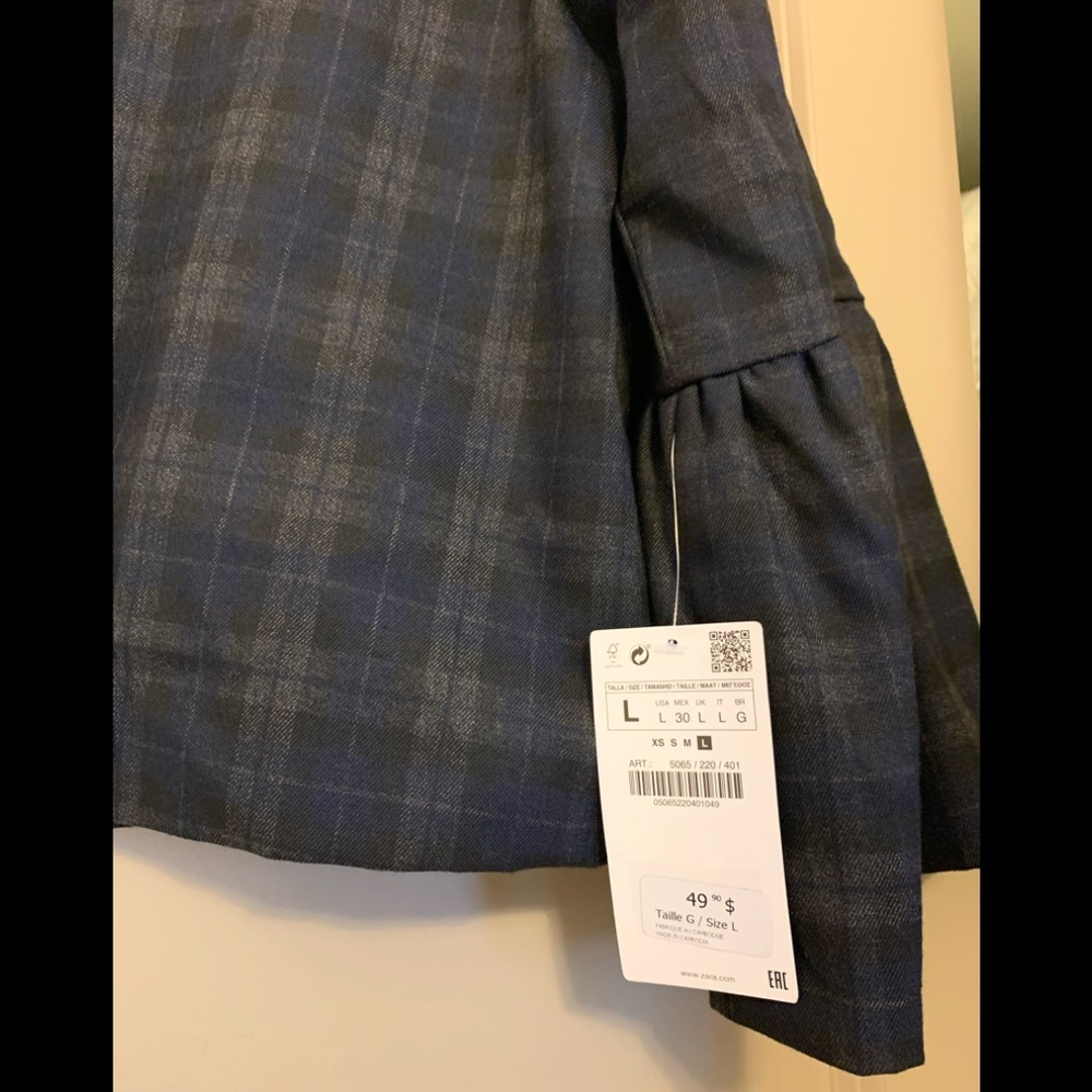 Cropped Blazer - Picture 4 of 5